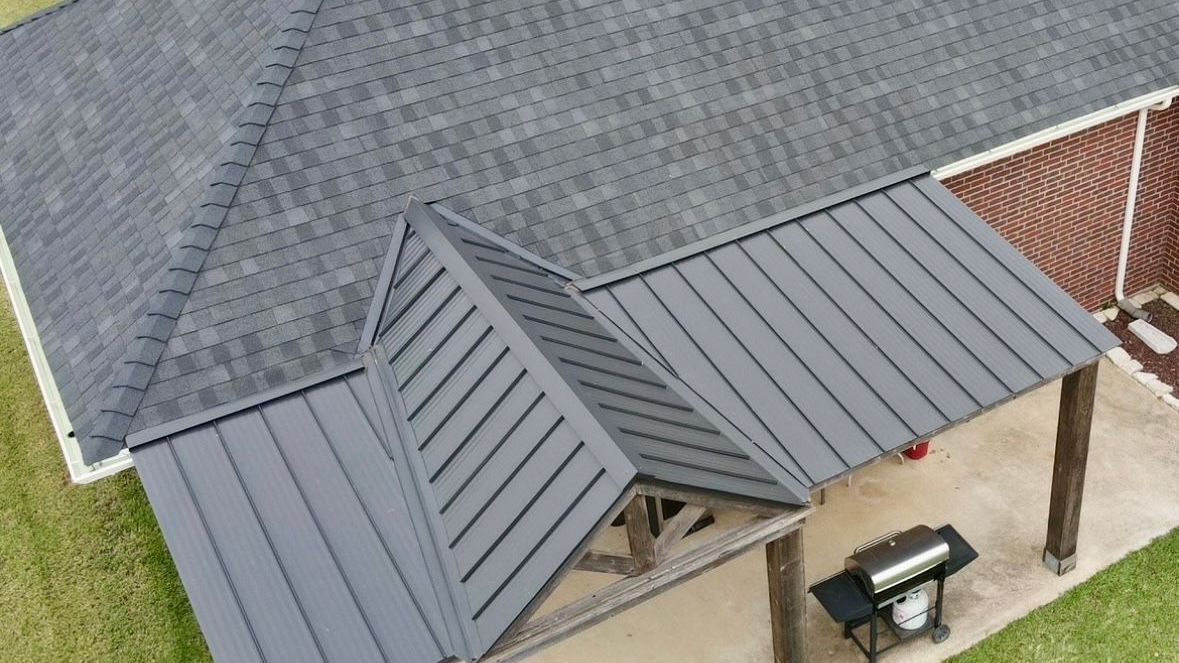 What to Look For When Hiring a Contractor